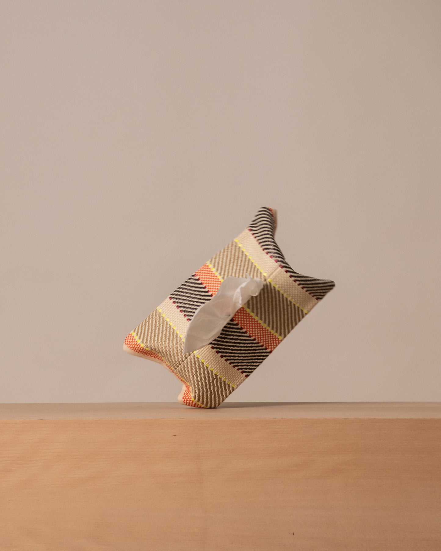 Trese Tissue Holder